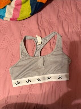 ALO Yoga Light Gray Ribbed Racerback Sports Bra with Logo Band